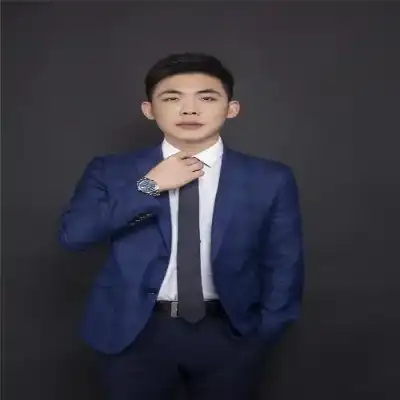 陈伟